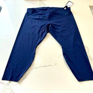 NWT Nike Plus Size Zenvy Leggings